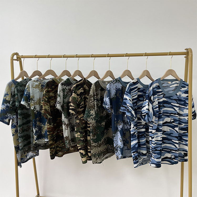 เสื้อยืดลายพรางมือสอง